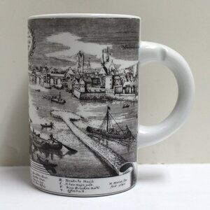 Heavy Frankfurt Scene Kurt Hammer Stein Mug - Coffee, Tea or Beverage